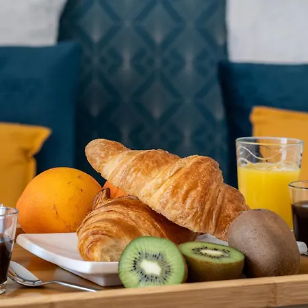 Le Bord De Seine 5min à Pieds Gare Parking Privé Gratuit Apartamento Rueil-Malmaison